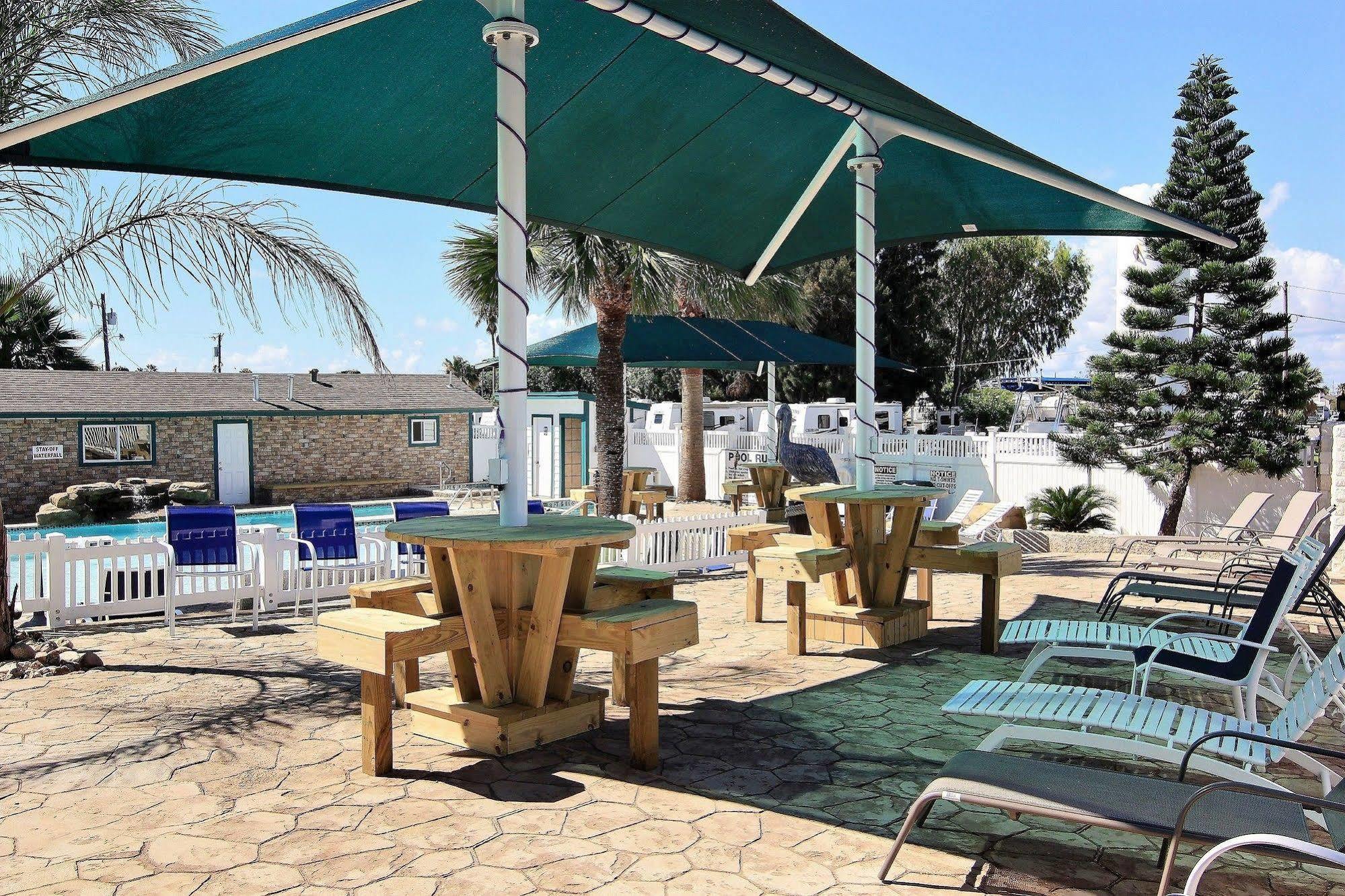 פורט ארנסס Tropic Island Resort מראה חיצוני תמונה